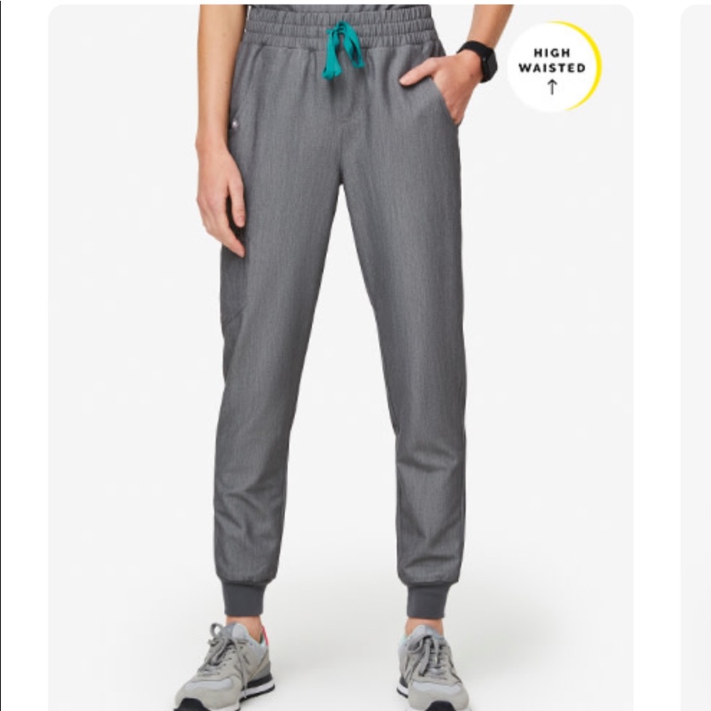 Figs gray high waisted Zamora scrub pants!